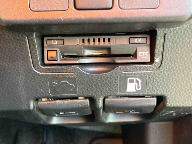 トールカスタムＧバックカメラ連動フルセグナビ　ＵＳＢ接続　ブルートゥース対応　フロント．リヤドライブレコーダー連動　ビルトインＥＴＣ　ホールド機能付き電動パーキングブレーキ　アダプティブクルーズコントロール（千葉県）の中古車