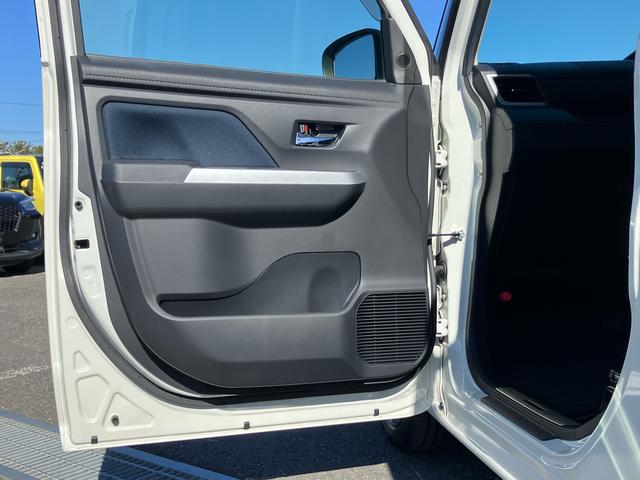 トールカスタムＧ９型ナビ／ＴＶ／ＢＴ／ＵＳＢ　バックカメラ　前後ドラレコ　全車速追従クルコン　シートヒーター　ＬＥＤヘッドライト　オートライト　オートハイビーム　コーナーセンサー　電動駐車ブレーキ　キーフリー　アルミ（千葉県）の中古車