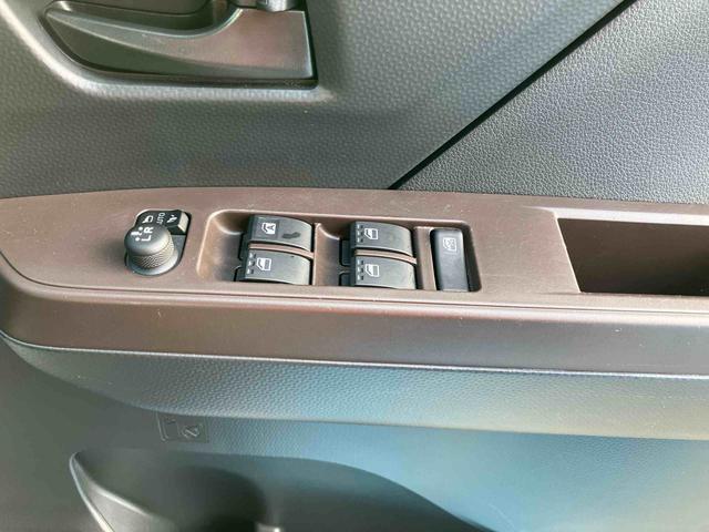 トールＧ　ＳＡII７インチフルセグナビゲーション／ＥＴＣ／オートエアコン／バックカメラ／オートライト／クルーズコントロール／キーフリーシステム／アイドリングストップ／左右パワースライドドア／カーペットマット／バイザー（千葉県）の中古車