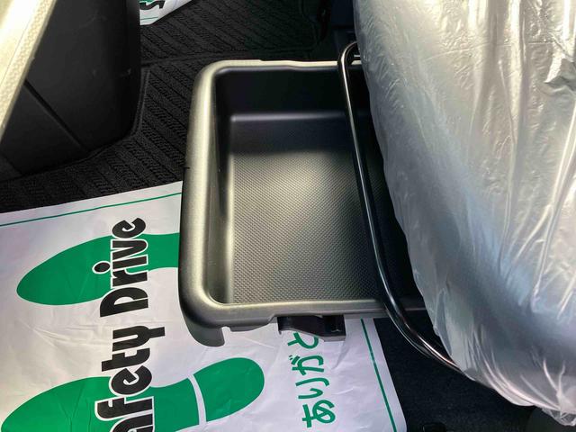 トールＧ　ＳＡII７インチフルセグナビゲーション／ＥＴＣ／オートエアコン／バックカメラ／オートライト／クルーズコントロール／キーフリーシステム／アイドリングストップ／左右パワースライドドア／カーペットマット／バイザー（千葉県）の中古車