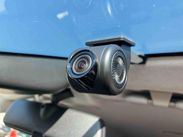 ロッキープレミアムＧ　ＨＥＶ９型ナビ／ＢＴ／ＴＶ／ＤＩＳＣ／Ｂカメラ／ステアスイッチ　前後ドラレコ　ＥＴＣ　ＬＥＤヘッド＆前後フォグ　１７インチアルミ　シートヒーター　電動駐車ブレーキ　自動追従クルコン　衝突被害軽減ブレーキ（千葉県）の中古車