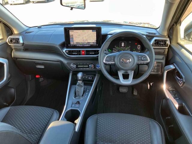 ロッキープレミアムＧ　ＨＥＶ９型ナビ／ＢＴ／ＴＶ／ＤＩＳＣ／Ｂカメラ／ステアスイッチ　前後ドラレコ　ＥＴＣ　ＬＥＤヘッド＆前後フォグ　１７インチアルミ　シートヒーター　電動駐車ブレーキ　自動追従クルコン　衝突被害軽減ブレーキ（千葉県）の中古車