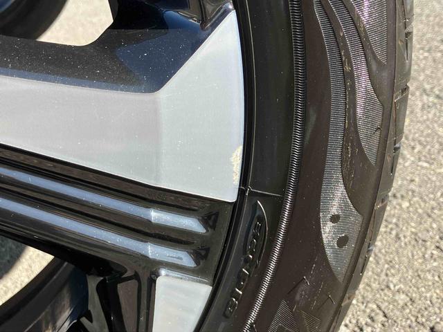 ロッキープレミアムＧ　ＨＥＶ９型ナビ／ＢＴ／ＴＶ／ＤＩＳＣ／Ｂカメラ／ステアスイッチ　前後ドラレコ　ＥＴＣ　ＬＥＤヘッド＆前後フォグ　１７インチアルミ　シートヒーター　電動駐車ブレーキ　自動追従クルコン　衝突被害軽減ブレーキ（千葉県）の中古車