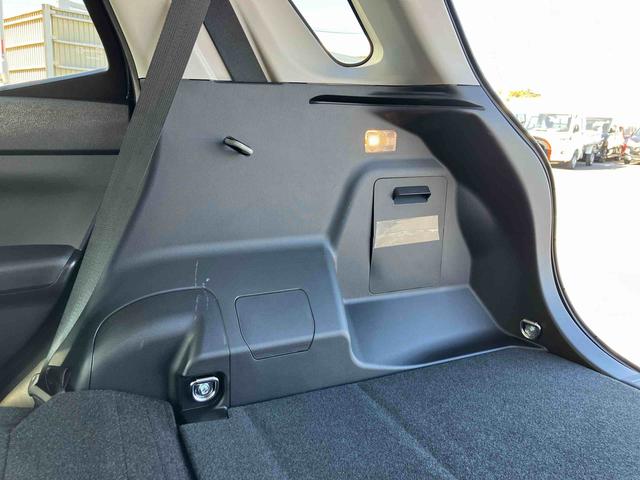 ロッキープレミアムＧ　ＨＥＶ９型ナビ／ＢＴ／ＴＶ／ＤＩＳＣ／Ｂカメラ／ステアスイッチ　前後ドラレコ　ＥＴＣ　ＬＥＤヘッド＆前後フォグ　１７インチアルミ　シートヒーター　電動駐車ブレーキ　自動追従クルコン　衝突被害軽減ブレーキ（千葉県）の中古車