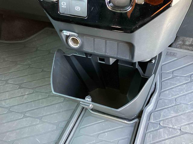 トールカスタムＧ　ターボ９型ＤＰオーディオ／ＢＴ／ＴＶ／Ｂカメラ／ステアスイッチ　ＥＴＣ　ＬＥＤヘッド＆フォグランプ　自動追従クルコン　１５インチアルミ　両側パワスラ　電動駐車ブレーキ　コーナーセンサー　衝突被害軽減ブレーキ（千葉県）の中古車