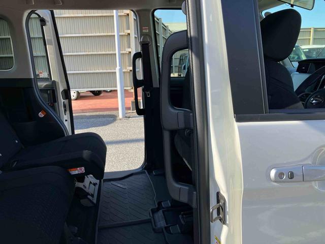 トールカスタムＧ　ターボ９型ＤＰオーディオ／ＢＴ／ＴＶ／Ｂカメラ／ステアスイッチ　ＥＴＣ　ＬＥＤヘッド＆フォグランプ　自動追従クルコン　１５インチアルミ　両側パワスラ　電動駐車ブレーキ　コーナーセンサー　衝突被害軽減ブレーキ（千葉県）の中古車