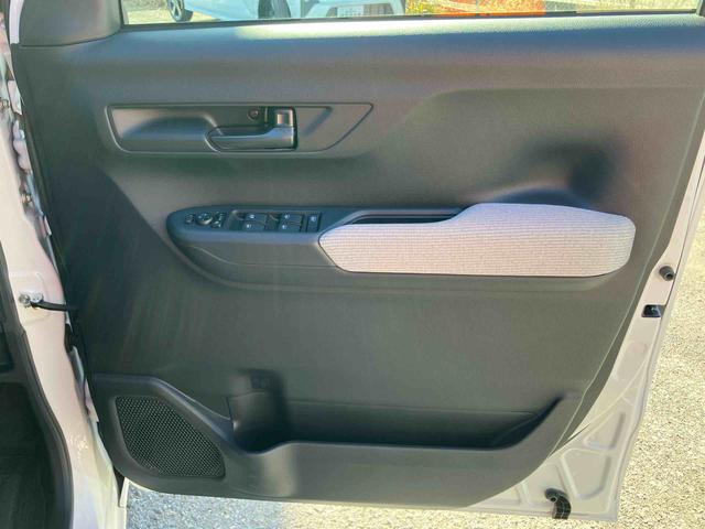 ムーヴＸ左側電動スライドドア　バニティーミラー付き左右サンバイザー　助手席シートバックポケット＋ショッピングフック　チルトステアリング　運転席シートリフター　プッシュエンジンスタート　キーフリーシステム（千葉県）の中古車