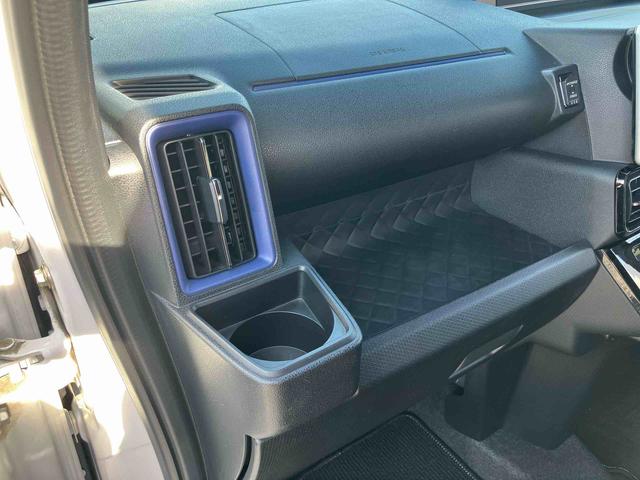 タントカスタムＸパノラマカメラ連動９インチフルセグナビ　ブルートゥース対応　ＵＳＢ接続　ＴＶナビキット　フロント．リヤドライブレコーダー連動　ブラインドスポットモニター　運転席ロングスライドシート　前席シートヒーター（千葉県）の中古車