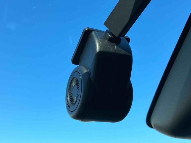 ロッキープレミアムＧ　ＨＥＶ９型ナビ／ＴＶ／ＤＶＤ／ＢＴ／ＵＳＢ　全周囲カメラ　前後ドラレコ　ＥＴＣ　全車速追従クルコン　ＬＥＤヘッドランプ　リヤフォグ　コーナーセンサー　シートヒーター　革ステ　電動駐車ブレーキ　アルミ（千葉県）の中古車