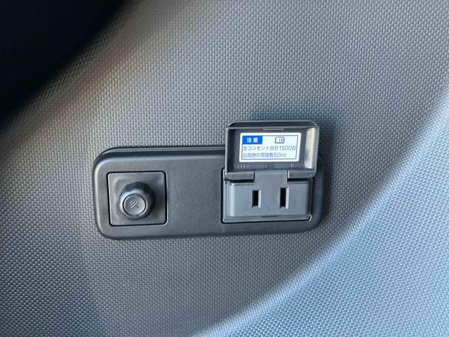 ロッキープレミアムＧ　ＨＥＶ９型ナビ／ＴＶ／ＤＶＤ／ＢＴ／ＵＳＢ　全周囲カメラ　前後ドラレコ　ＥＴＣ　全車速追従クルコン　ＬＥＤヘッドランプ　リヤフォグ　コーナーセンサー　シートヒーター　革ステ　電動駐車ブレーキ　アルミ（千葉県）の中古車