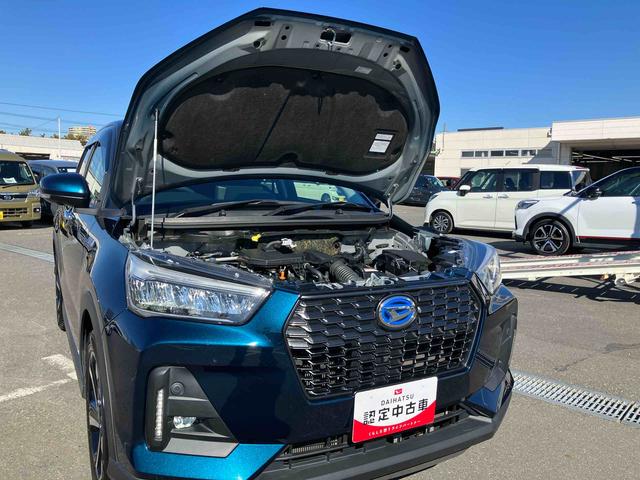 ロッキープレミアムＧ　ＨＥＶ９型ナビ／ＴＶ／ＤＶＤ／ＢＴ／ＵＳＢ　全周囲カメラ　前後ドラレコ　ＥＴＣ　全車速追従クルコン　ＬＥＤヘッドランプ　リヤフォグ　コーナーセンサー　シートヒーター　革ステ　電動駐車ブレーキ　アルミ（千葉県）の中古車