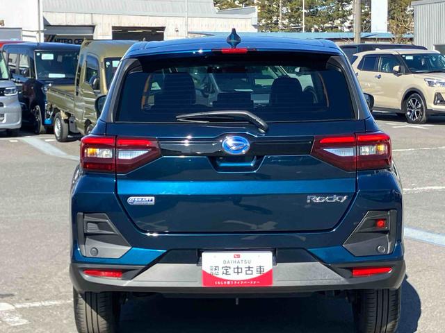 ロッキープレミアムＧ　ＨＥＶ９型ナビ／ＴＶ／ＤＶＤ／ＢＴ／ＵＳＢ　全周囲カメラ　前後ドラレコ　ＥＴＣ　全車速追従クルコン　ＬＥＤヘッドランプ　リヤフォグ　コーナーセンサー　シートヒーター　革ステ　電動駐車ブレーキ　アルミ（千葉県）の中古車