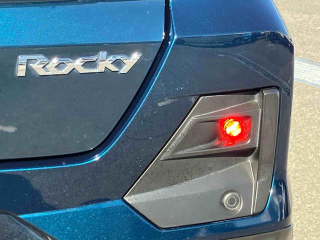 ロッキープレミアムＧ　ＨＥＶ９型ナビ／ＴＶ／ＤＶＤ／ＢＴ／ＵＳＢ　全周囲カメラ　前後ドラレコ　ＥＴＣ　全車速追従クルコン　ＬＥＤヘッドランプ　リヤフォグ　コーナーセンサー　シートヒーター　革ステ　電動駐車ブレーキ　アルミ（千葉県）の中古車