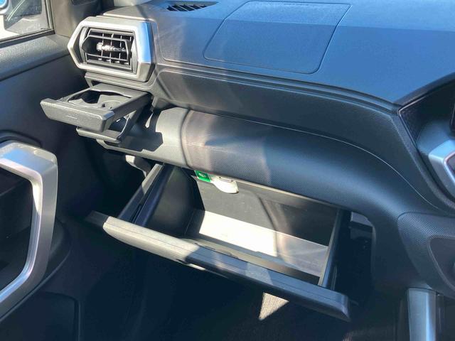 ロッキープレミアムＧ　ＨＥＶ９型ナビ／ＴＶ／ＤＶＤ／ＢＴ／ＵＳＢ　全周囲カメラ　前後ドラレコ　ＥＴＣ　全車速追従クルコン　ＬＥＤヘッドランプ　リヤフォグ　コーナーセンサー　シートヒーター　革ステ　電動駐車ブレーキ　アルミ（千葉県）の中古車