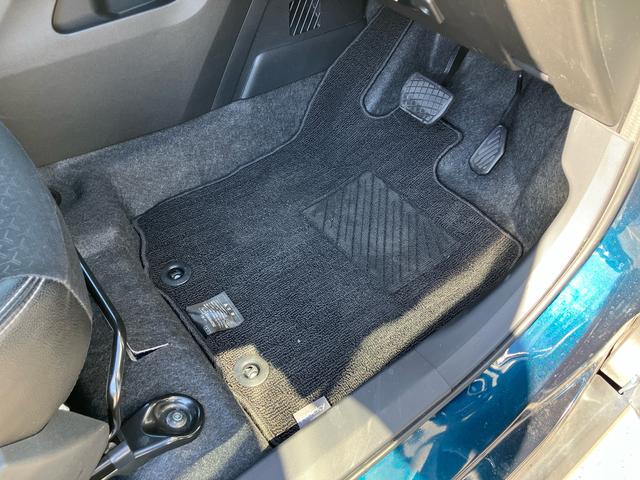 ロッキープレミアムＧ　ＨＥＶ９型ナビ／ＴＶ／ＤＶＤ／ＢＴ／ＵＳＢ　全周囲カメラ　前後ドラレコ　ＥＴＣ　全車速追従クルコン　ＬＥＤヘッドランプ　リヤフォグ　コーナーセンサー　シートヒーター　革ステ　電動駐車ブレーキ　アルミ（千葉県）の中古車