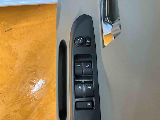 ミライースＧ　ＳＡ衝突被害軽減ブレーキ　横滑り防止装置　アイドリングストップ　プッシュエンジンスタート　キーフリーシステム　セキュリティアラーム　マニュアルレベリング機能付ハロゲンヘッドライト　オートエアコン（千葉県）の中古車