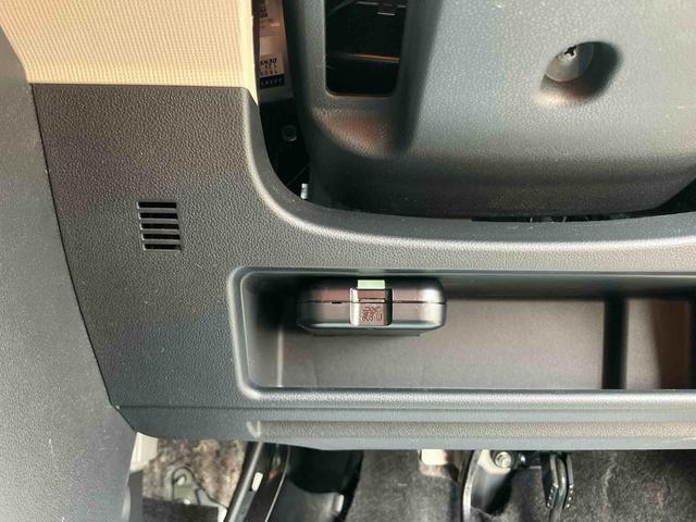 ムーヴキャンバスＧブラックインテリアリミテッド　ＳＡIIIパノラマカメラ連動フルセグナビ　ＵＳＢ接続　ブルートゥース対応　フロント．リヤドライブレコーダー連動　ＥＴＣ　室内イルミネーションパック　置きラクボックス　助手席シートアンダートレイ（千葉県）の中古車