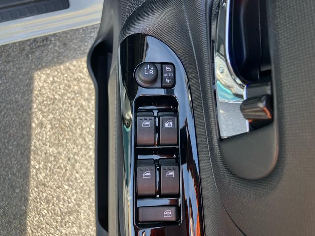 ムーヴキャンバスＧブラックインテリアリミテッド　ＳＡIIIパノラマカメラ連動フルセグナビ　ＵＳＢ接続　ブルートゥース対応　フロント．リヤドライブレコーダー連動　ＥＴＣ　室内イルミネーションパック　置きラクボックス　助手席シートアンダートレイ（千葉県）の中古車