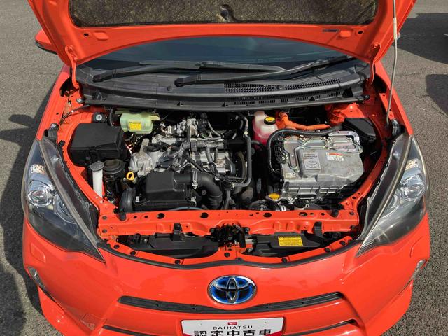 アクアＳハイブリッド　ナビ／ワンセグ／ＣＤ　バックカメラ　ＥＴＣ　ヘッドランプウォッシャー　車両接近通報装置　ゲートシフトレバー　アルミホイール　キーレスエントリー　サイドレバー式駐車ブレーキ　スペアタイヤ（千葉県）の中古車