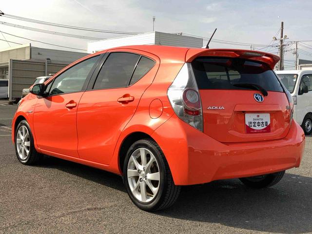 アクアＳハイブリッド　ナビ／ワンセグ／ＣＤ　バックカメラ　ＥＴＣ　ヘッドランプウォッシャー　車両接近通報装置　ゲートシフトレバー　アルミホイール　キーレスエントリー　サイドレバー式駐車ブレーキ　スペアタイヤ（千葉県）の中古車