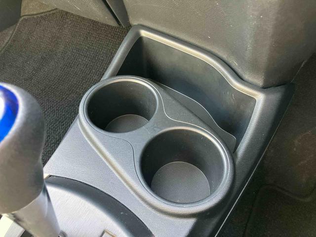 アクアＳハイブリッド　ナビ／ワンセグ／ＣＤ　バックカメラ　ＥＴＣ　ヘッドランプウォッシャー　車両接近通報装置　ゲートシフトレバー　アルミホイール　キーレスエントリー　サイドレバー式駐車ブレーキ　スペアタイヤ（千葉県）の中古車