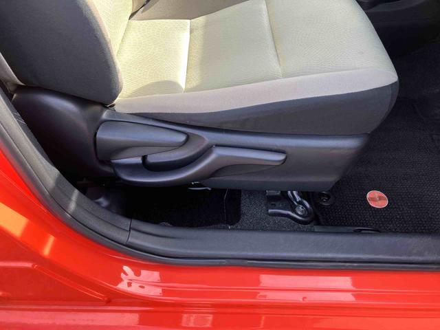 アクアＳハイブリッド　ナビ／ワンセグ／ＣＤ　バックカメラ　ＥＴＣ　ヘッドランプウォッシャー　車両接近通報装置　ゲートシフトレバー　アルミホイール　キーレスエントリー　サイドレバー式駐車ブレーキ　スペアタイヤ（千葉県）の中古車