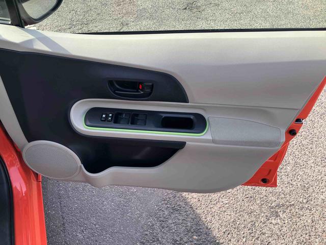 アクアＳハイブリッド　ナビ／ワンセグ／ＣＤ　バックカメラ　ＥＴＣ　ヘッドランプウォッシャー　車両接近通報装置　ゲートシフトレバー　アルミホイール　キーレスエントリー　サイドレバー式駐車ブレーキ　スペアタイヤ（千葉県）の中古車