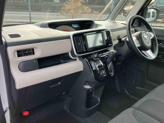 ムーヴキャンバスＸブラックインテリアリミテッド　ＳＡIIIパノラマカメラ連動ＤＶＤチューナー　ＵＳＢ接続　ブルートゥース対応　衝突被害軽減ブレーキ　横滑り防止装置　アイドリングストップ　置きラクボックス　オートライト　オートハイビーム　ショッピングフック（千葉県）の中古車