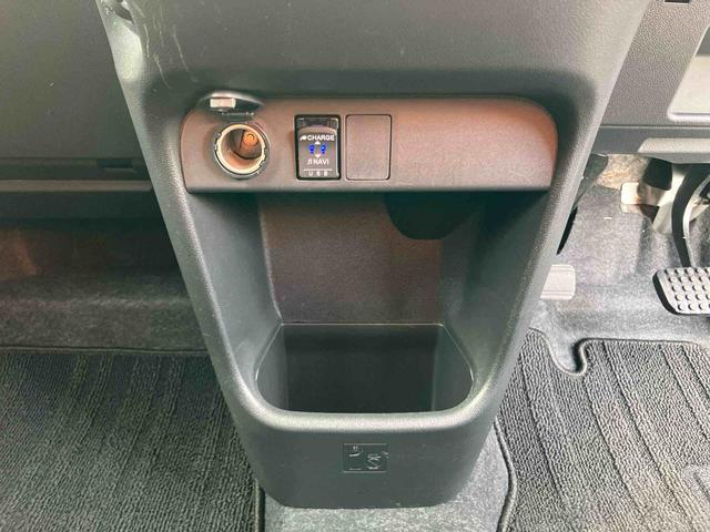 ムーヴキャンバスＸブラックインテリアリミテッド　ＳＡIIIパノラマカメラ連動ＤＶＤチューナー　ＵＳＢ接続　ブルートゥース対応　衝突被害軽減ブレーキ　横滑り防止装置　アイドリングストップ　置きラクボックス　オートライト　オートハイビーム　ショッピングフック（千葉県）の中古車