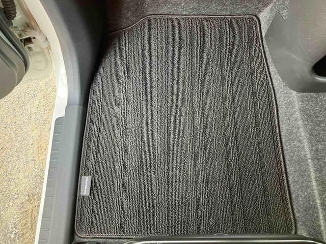 ムーヴキャンバスＸブラックインテリアリミテッド　ＳＡIIIパノラマカメラ連動ＤＶＤチューナー　ＵＳＢ接続　ブルートゥース対応　衝突被害軽減ブレーキ　横滑り防止装置　アイドリングストップ　置きラクボックス　オートライト　オートハイビーム　ショッピングフック（千葉県）の中古車