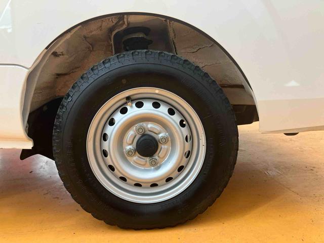 ハイゼットトラックスタンダード　農用スペシャルスーパーデフロック　４ＷＤ　荷台作業灯　スピーカー一体型ラジオチューナー　マニュアルレベリング機能付ハロゲンヘッドライト　ショッピングフック　助手席シートバックポケット　舗装路．非舗装路用タイヤ（千葉県）の中古車