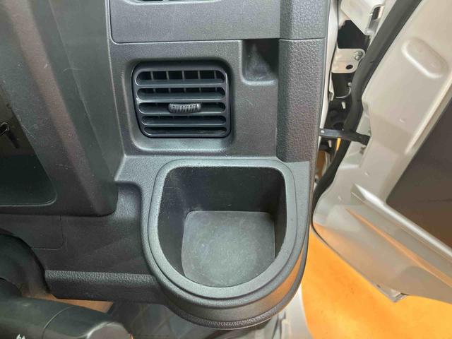 ハイゼットトラックスタンダード　農用スペシャルスーパーデフロック　４ＷＤ　荷台作業灯　スピーカー一体型ラジオチューナー　マニュアルレベリング機能付ハロゲンヘッドライト　ショッピングフック　助手席シートバックポケット　舗装路．非舗装路用タイヤ（千葉県）の中古車