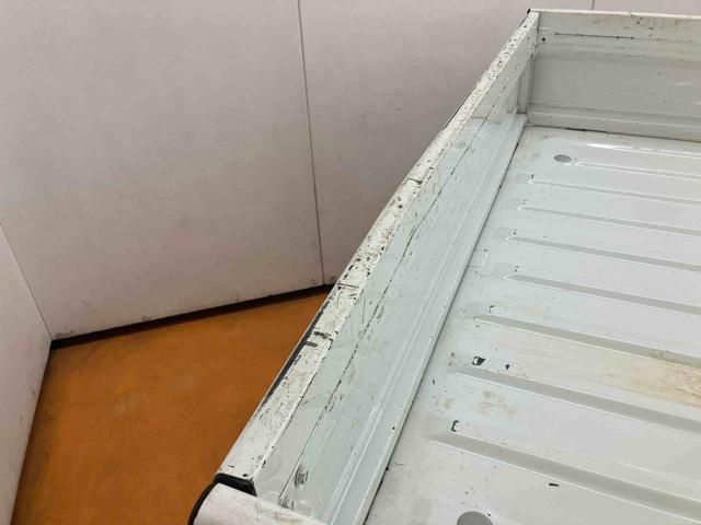 ハイゼットトラックスタンダード　農用スペシャルスーパーデフロック　４ＷＤ　荷台作業灯　スピーカー一体型ラジオチューナー　マニュアルレベリング機能付ハロゲンヘッドライト　ショッピングフック　助手席シートバックポケット　舗装路．非舗装路用タイヤ（千葉県）の中古車