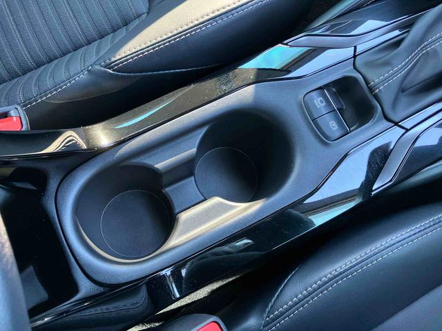 カローラＷ／Ｂ１０．５型ＤＳＡ／ＴＶ／ＢＴ／ＵＳＢ　Ｂカメラ　前後ドラレコ　ＥＴＣ　全車速追従クルコン　ステアリングヒーター　シートヒーター　ＢＳＭ　ＬＥＤヘッドライト　コーナーセンサー　電動駐車ブレーキ　アルミ（千葉県）の中古車