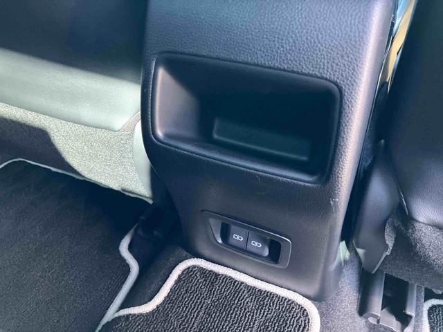 カローラＷ／Ｂ１０．５型ＤＳＡ／ＴＶ／ＢＴ／ＵＳＢ　Ｂカメラ　前後ドラレコ　ＥＴＣ　全車速追従クルコン　ステアリングヒーター　シートヒーター　ＢＳＭ　ＬＥＤヘッドライト　コーナーセンサー　電動駐車ブレーキ　アルミ（千葉県）の中古車