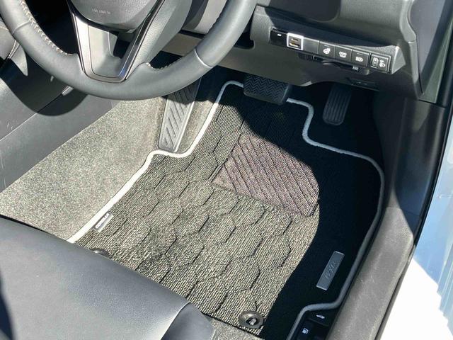 カローラＷ／Ｂ１０．５型ＤＳＡ／ＴＶ／ＢＴ／ＵＳＢ　Ｂカメラ　前後ドラレコ　ＥＴＣ　全車速追従クルコン　ステアリングヒーター　シートヒーター　ＢＳＭ　ＬＥＤヘッドライト　コーナーセンサー　電動駐車ブレーキ　アルミ（千葉県）の中古車