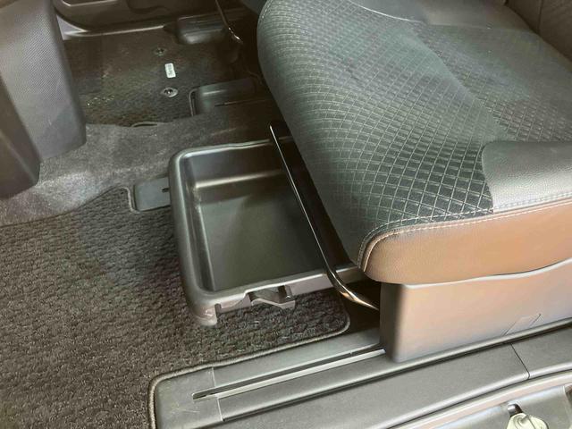 タントカスタムＲＳバックカメラ連動９インチフルセグナビ　ＵＳＢ接続　ブルートゥース対応　ＴＶナビキット　フロント．リヤドライブレコーダー連動　ビルトインＥＴＣ　運転席ロングスライドシート　ブラインドスポットモニター（千葉県）の中古車