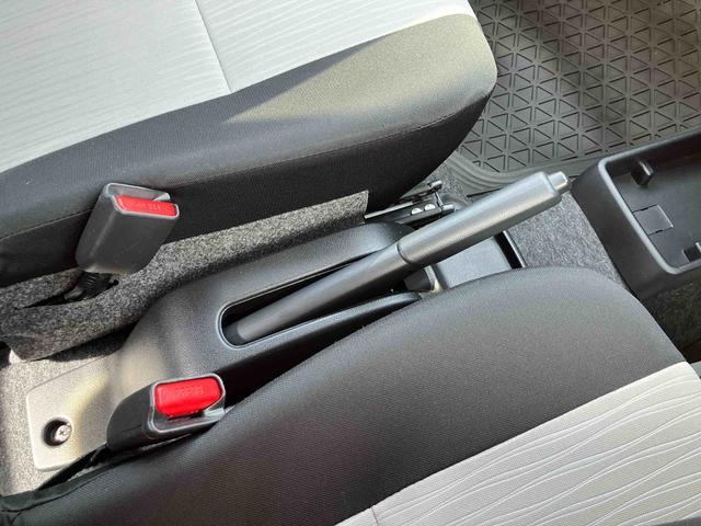 ミライースB SAIIICDチューナー 衝突被害軽減ブレーキ 横滑り防止装置 コーナーセンサー オートハイビーム キーレスエントリー 自発光式デジタルメーター 前パワーウインドウ セキュリティアラーム アイドリングストップ(千葉県)の中古車