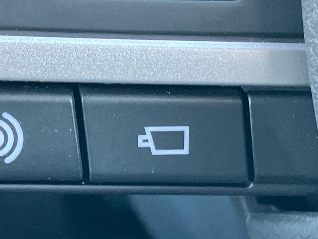 ロッキープレミアムＧ　ＨＥＶＨＥＶ　９型ナビ／ＴＶ／ＤＶＤ／ＢＴ／ＵＳＢ　全周囲カメラ　前後ドラレコ　ＥＴＣ　全車速追従クルコン　ＬＥＤヘッドランプ　ＡＤＢ　リヤフォグ　コーナーセンサー　シートヒータ　アルミ　ＢＳＭ　Ａ／Ｃ電源（千葉県）の中古車