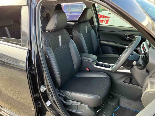 ロッキープレミアムＧ　ＨＥＶ９型ナビ／ＢＴ／ＴＶ／ＤＩＳＣ／全周囲カメラ　前後ドラレコ　ＥＴＣ　１００Ｖ電源　エアロ　１７インチＡＷ　ＬＥＤヘッド／前後フォグ　スマートキー　シートヒーター　ＢＳＭ　クルコン　衝突被害軽減ブレーキ（千葉県）の中古車