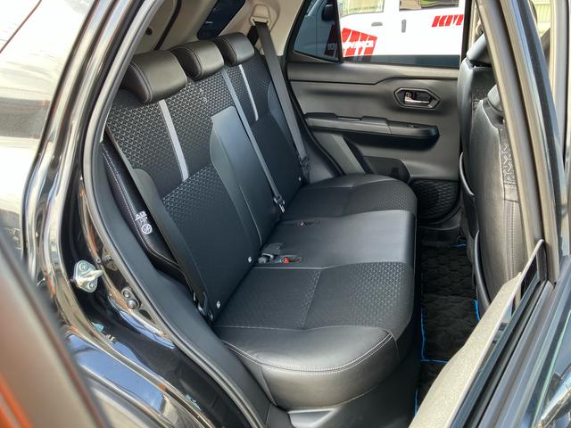 ロッキープレミアムＧ　ＨＥＶ９型ナビ／ＢＴ／ＴＶ／ＤＩＳＣ／全周囲カメラ　前後ドラレコ　ＥＴＣ　１００Ｖ電源　エアロ　１７インチＡＷ　ＬＥＤヘッド／前後フォグ　スマートキー　シートヒーター　ＢＳＭ　クルコン　衝突被害軽減ブレーキ（千葉県）の中古車