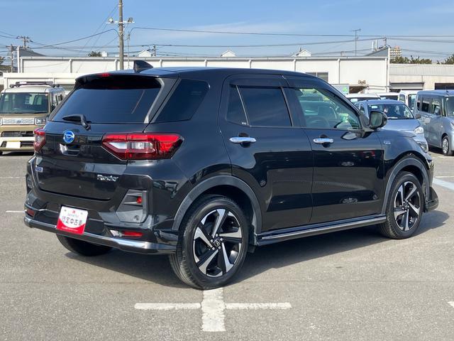 ロッキープレミアムＧ　ＨＥＶ９型ナビ／ＢＴ／ＴＶ／ＤＩＳＣ／全周囲カメラ　前後ドラレコ　ＥＴＣ　１００Ｖ電源　エアロ　１７インチＡＷ　ＬＥＤヘッド／前後フォグ　スマートキー　シートヒーター　ＢＳＭ　クルコン　衝突被害軽減ブレーキ（千葉県）の中古車