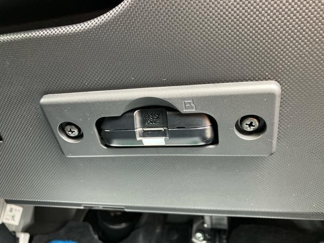 ロッキープレミアムＧ　ＨＥＶ９型ナビ／ＢＴ／ＴＶ／ＤＩＳＣ／全周囲カメラ　前後ドラレコ　ＥＴＣ　１００Ｖ電源　エアロ　１７インチＡＷ　ＬＥＤヘッド／前後フォグ　スマートキー　シートヒーター　ＢＳＭ　クルコン　衝突被害軽減ブレーキ（千葉県）の中古車