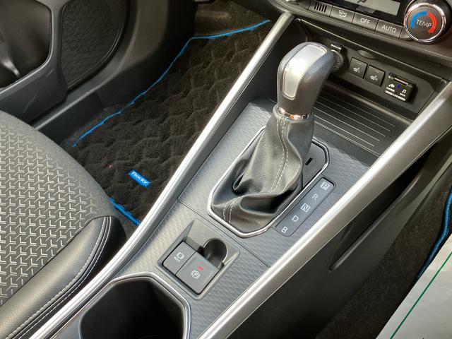 ロッキープレミアムＧ　ＨＥＶ９型ナビ／ＢＴ／ＴＶ／ＤＩＳＣ／全周囲カメラ　前後ドラレコ　ＥＴＣ　１００Ｖ電源　エアロ　１７インチＡＷ　ＬＥＤヘッド／前後フォグ　スマートキー　シートヒーター　ＢＳＭ　クルコン　衝突被害軽減ブレーキ（千葉県）の中古車