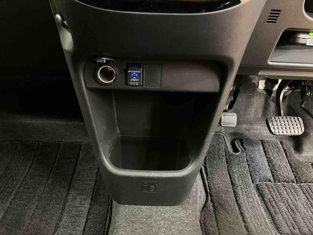 ムーヴキャンバスＸブラックインテリアリミテッド　ＳＡIIIパノラマカメラ連動フルセグナビ　ＵＳＢ接続　ブルートゥース対応　フロント．リヤドライブレコーダー連動　ＥＴＣ　置きラクボックス　オートライト　オートハイビーム　バニティーミラー付き左右サンバイザー（千葉県）の中古車