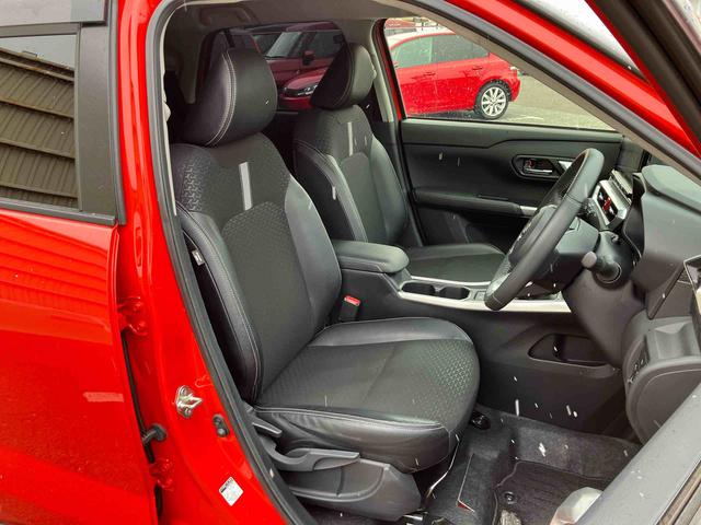 ロッキープレミアムＧ　ＨＥＶ９型ナビ／ＢＴ／ＴＶ／ＤＩＳＣ／全周囲カメラ／ステアスイッチ　前後ドラレコ　ＥＴＣ　１７インチアルミ　ＬＥＤヘッド／前後フォグ　スマートキー　シートヒーター　自動追従クルコン　衝突被害軽減ブレーキ（千葉県）の中古車