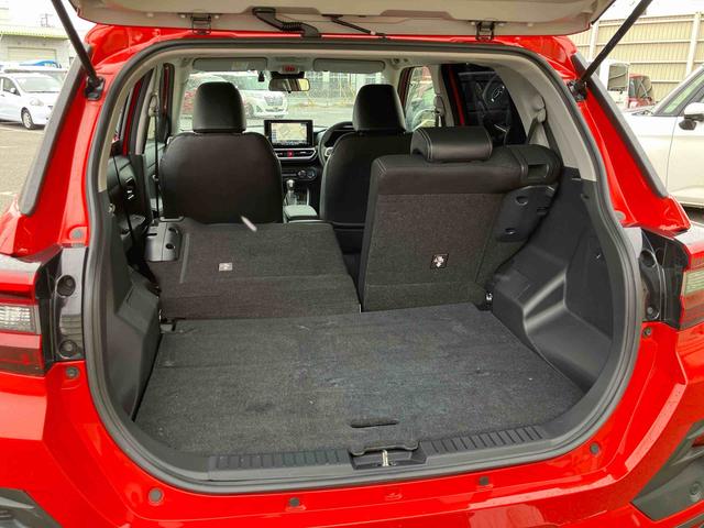 ロッキープレミアムＧ　ＨＥＶ９型ナビ／ＢＴ／ＴＶ／ＤＩＳＣ／全周囲カメラ／ステアスイッチ　前後ドラレコ　ＥＴＣ　１７インチアルミ　ＬＥＤヘッド／前後フォグ　スマートキー　シートヒーター　自動追従クルコン　衝突被害軽減ブレーキ（千葉県）の中古車