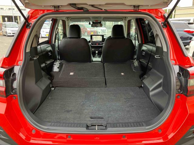 ロッキープレミアムＧ　ＨＥＶ９型ナビ／ＢＴ／ＴＶ／ＤＩＳＣ／全周囲カメラ／ステアスイッチ　前後ドラレコ　ＥＴＣ　１７インチアルミ　ＬＥＤヘッド／前後フォグ　スマートキー　シートヒーター　自動追従クルコン　衝突被害軽減ブレーキ（千葉県）の中古車