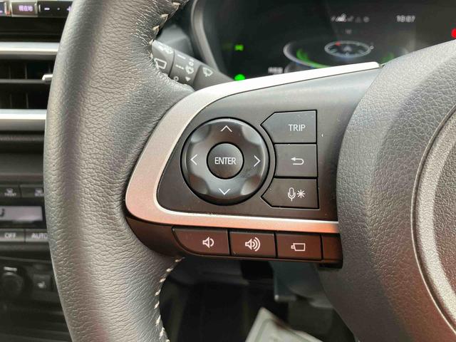 ロッキープレミアムＧ　ＨＥＶ９型ナビ／ＢＴ／ＴＶ／ＤＩＳＣ／全周囲カメラ／ステアスイッチ　前後ドラレコ　ＥＴＣ　１７インチアルミ　ＬＥＤヘッド／前後フォグ　スマートキー　シートヒーター　自動追従クルコン　衝突被害軽減ブレーキ（千葉県）の中古車