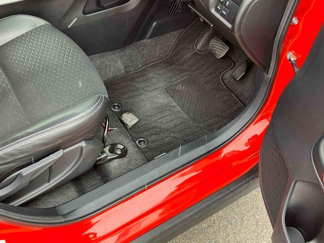 ロッキープレミアムＧ　ＨＥＶ９型ナビ／ＢＴ／ＴＶ／ＤＩＳＣ／全周囲カメラ／ステアスイッチ　前後ドラレコ　ＥＴＣ　１７インチアルミ　ＬＥＤヘッド／前後フォグ　スマートキー　シートヒーター　自動追従クルコン　衝突被害軽減ブレーキ（千葉県）の中古車